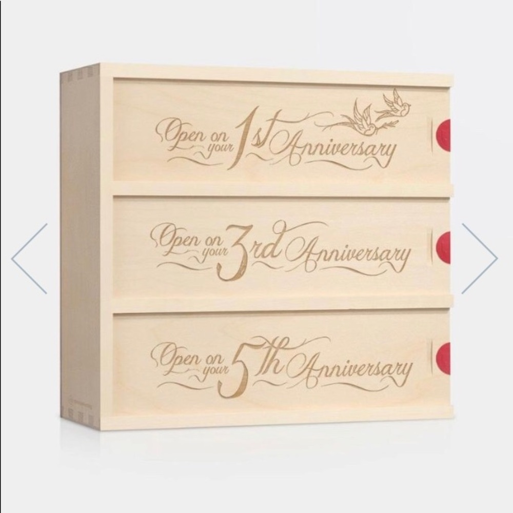 Anniversary wine wooden box